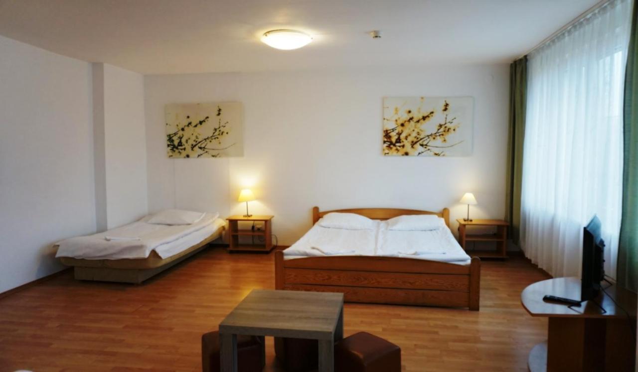 Scsk Brzezno Hostel Гданск Екстериор снимка
