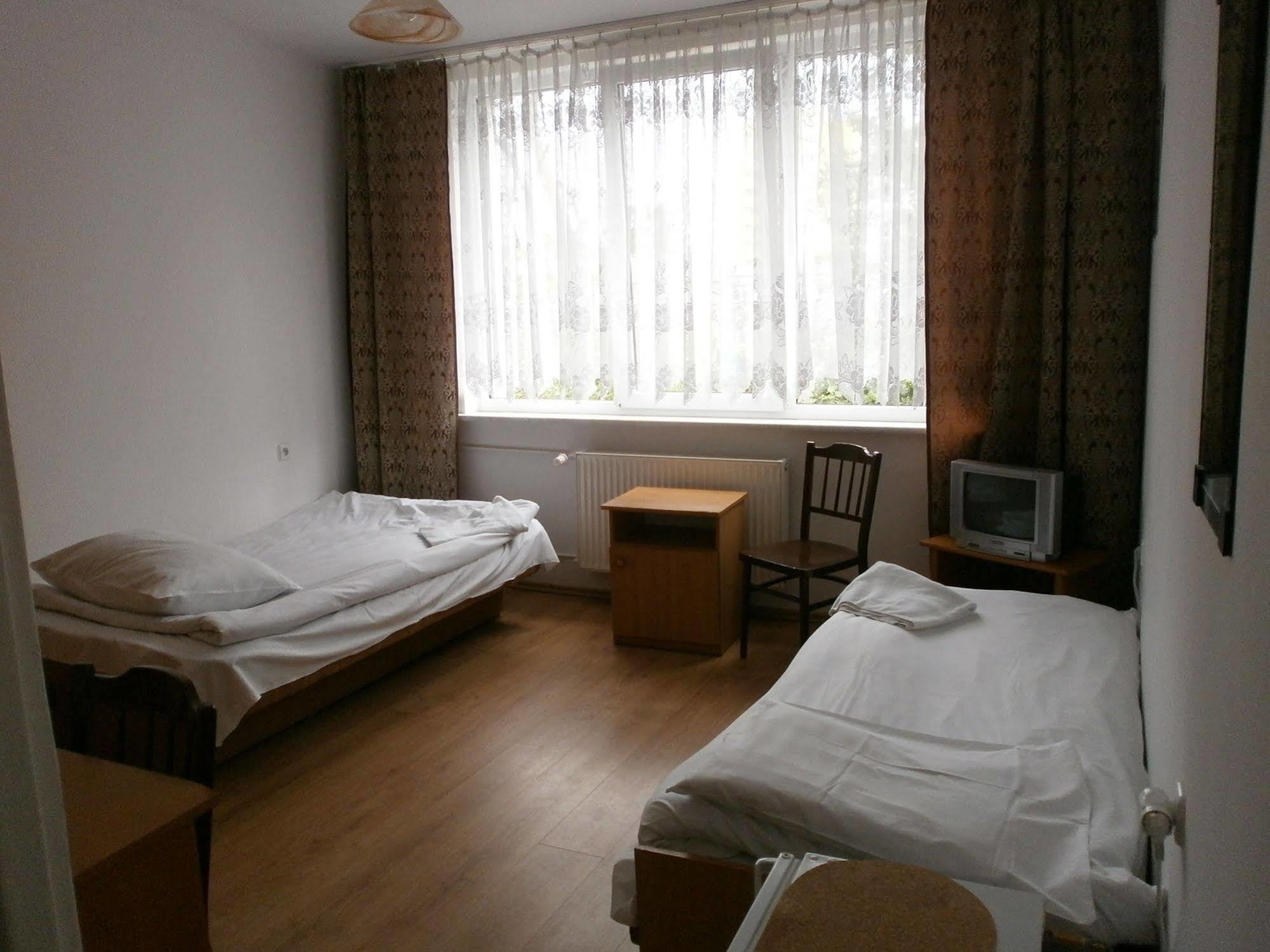 Scsk Brzezno Hostel Гданск Екстериор снимка
