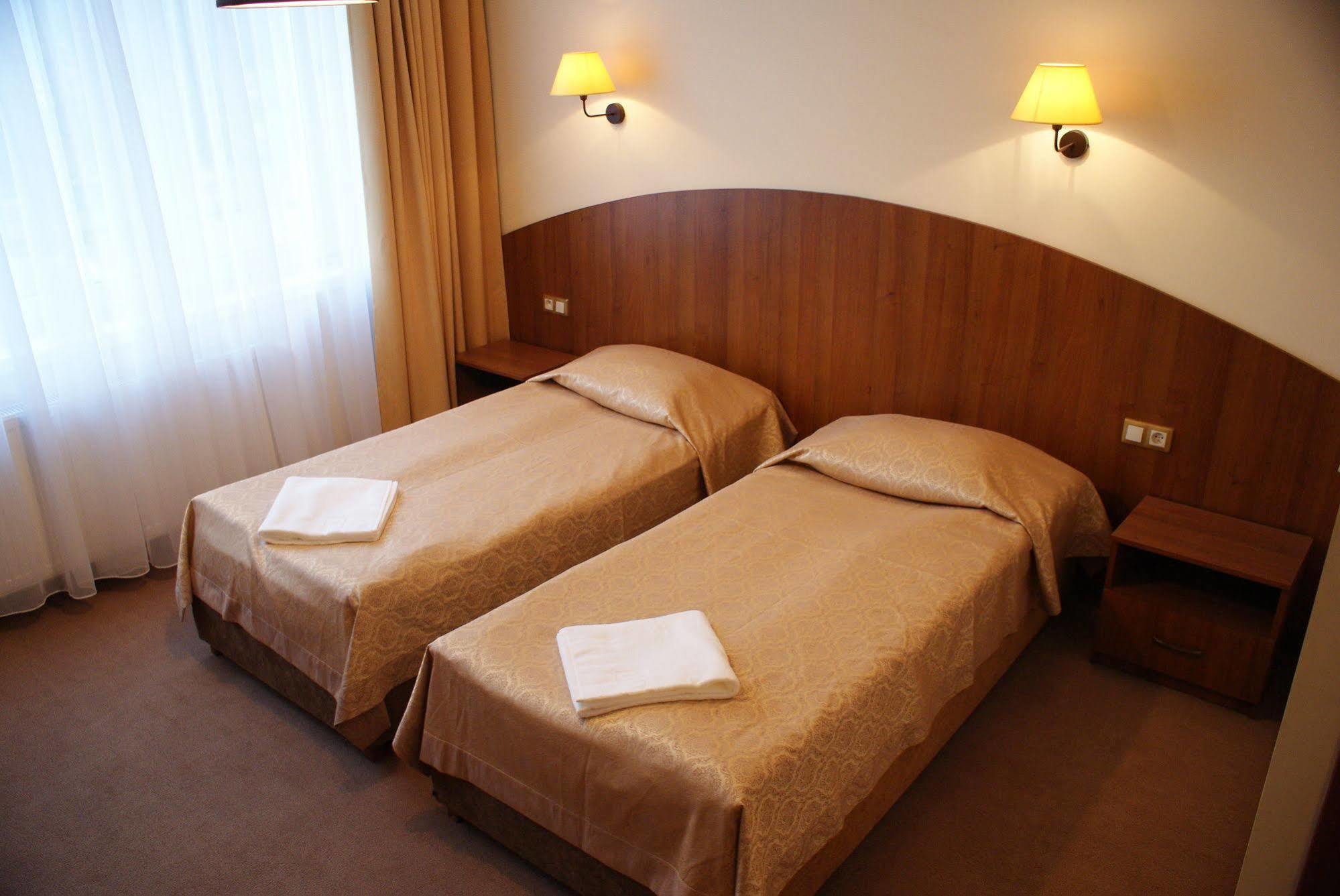 Scsk Brzezno Hostel Гданск Екстериор снимка