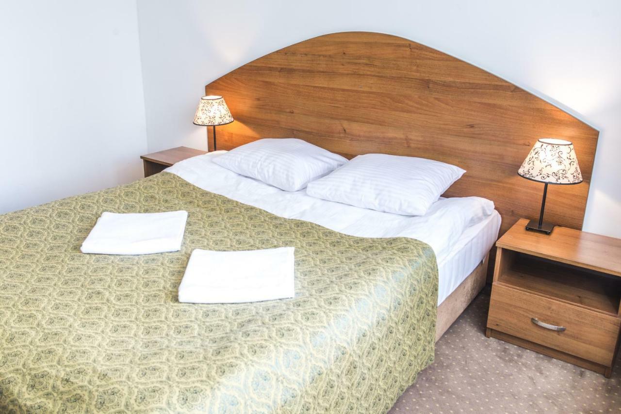 Scsk Brzezno Hostel Гданск Екстериор снимка